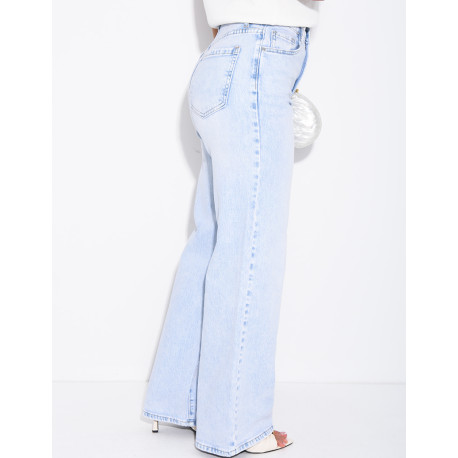 Hellblaue Jeans mit geradem Schnitt