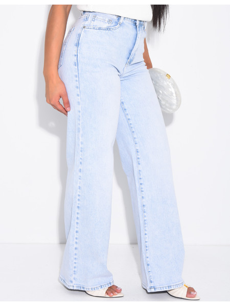 Hellblaue Jeans mit geradem Schnitt