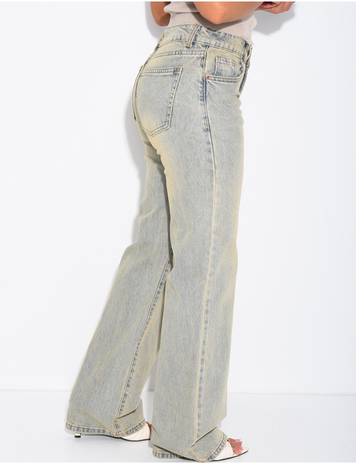Light blue low-rise wide-leg jeans