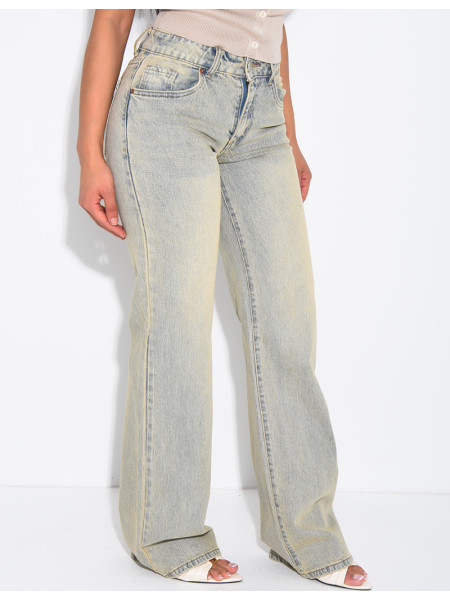 Light blue low-rise wide-leg jeans