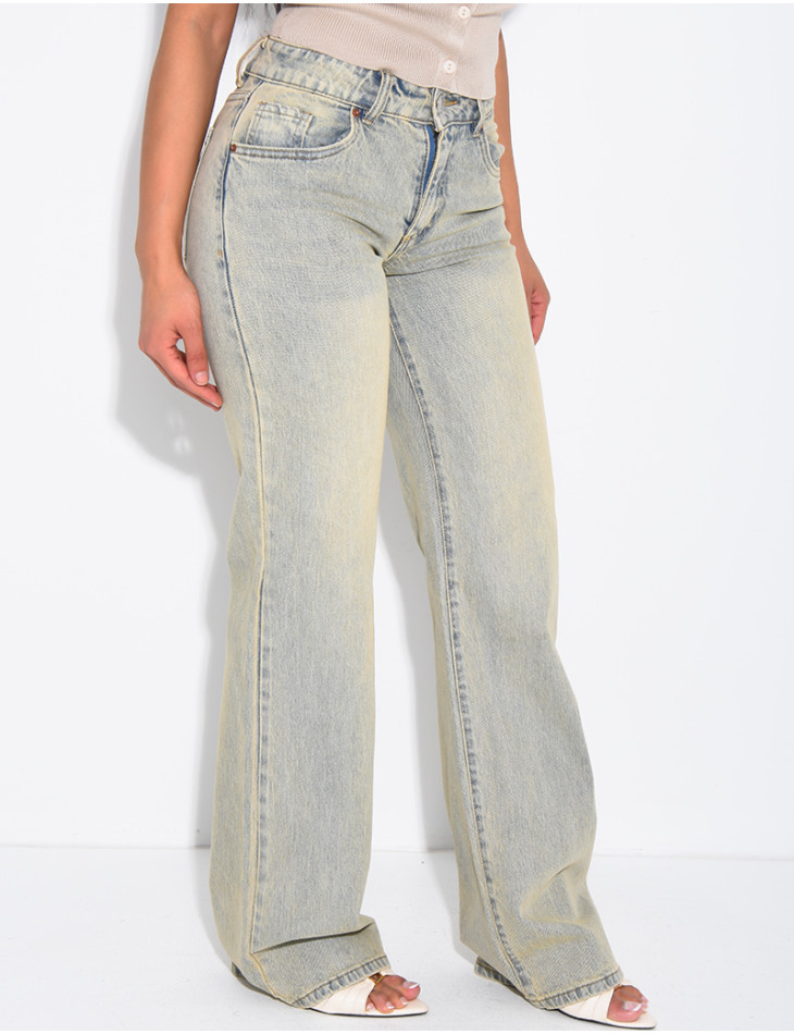 Light blue low-rise wide-leg jeans