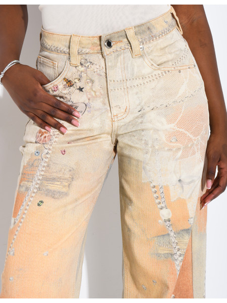 Jeans coupe droite à motifs imprimés dans les tons camel