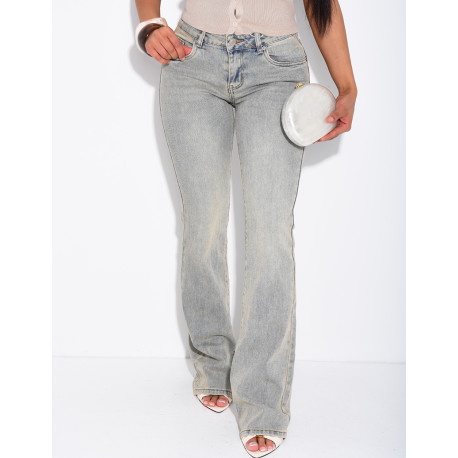 Flare-Jeans mit niedriger Leibhöhe und Vintage-Waschung
