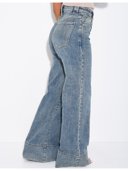 Weite Stretch-Jeans mit Umschlag