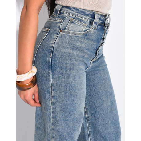 Weite Stretch-Jeans mit Umschlag