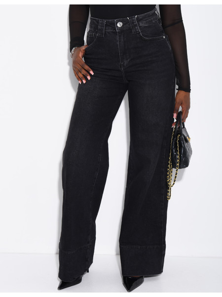 Stretchy wide-leg jeans with cuffs