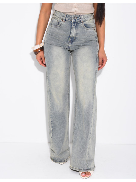 Stretchy wide-leg jeans with cuffs