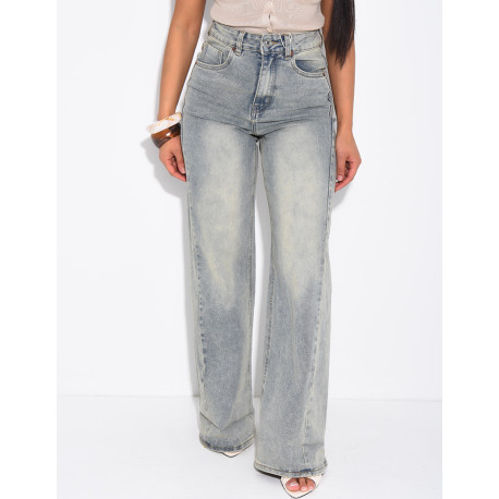 Stretchy wide-leg jeans with cuffs