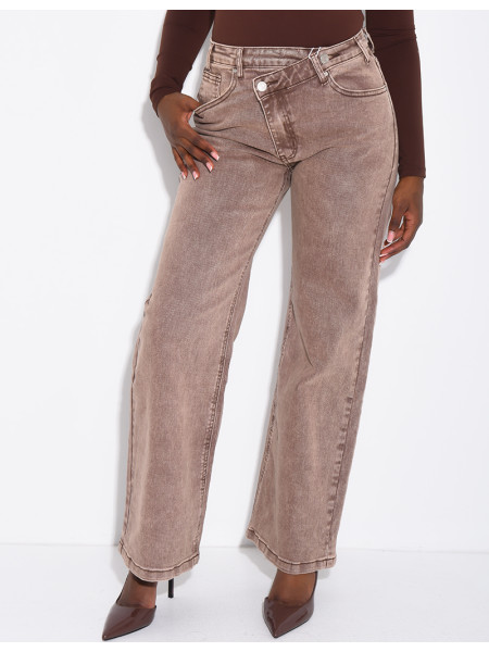 Brown-washed wide-leg jeans with a double-breasted fly