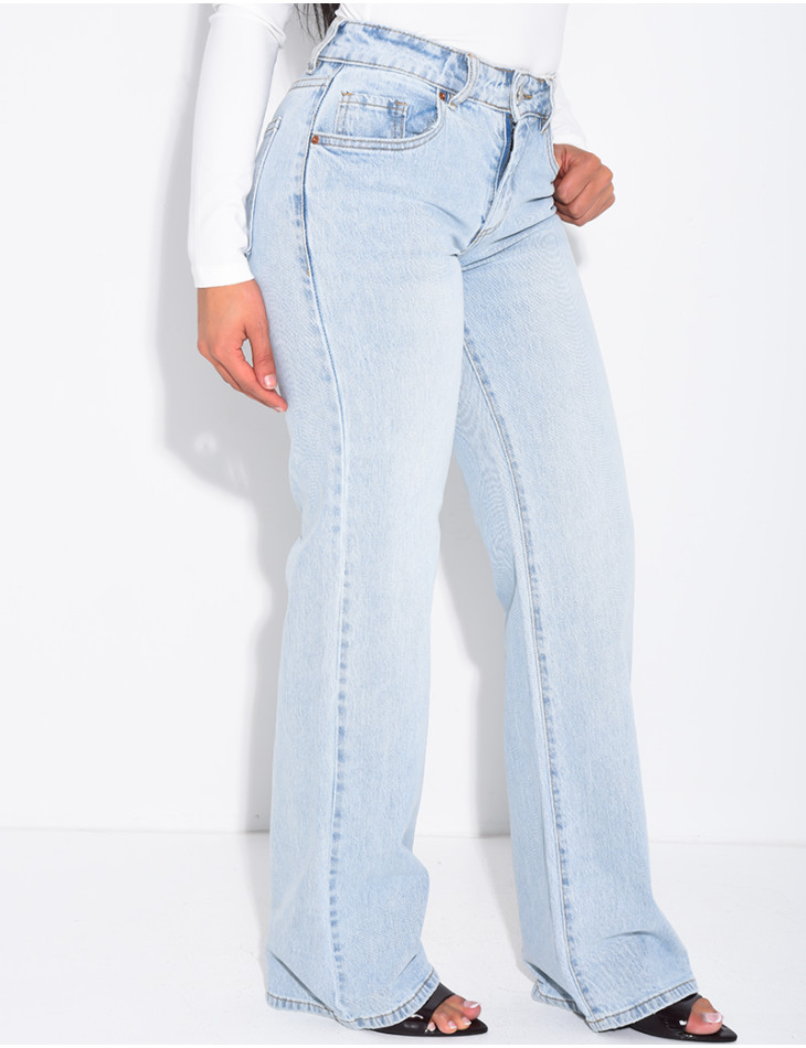 Hellblaue Low-Waist-Jeans mit weitem Bein
