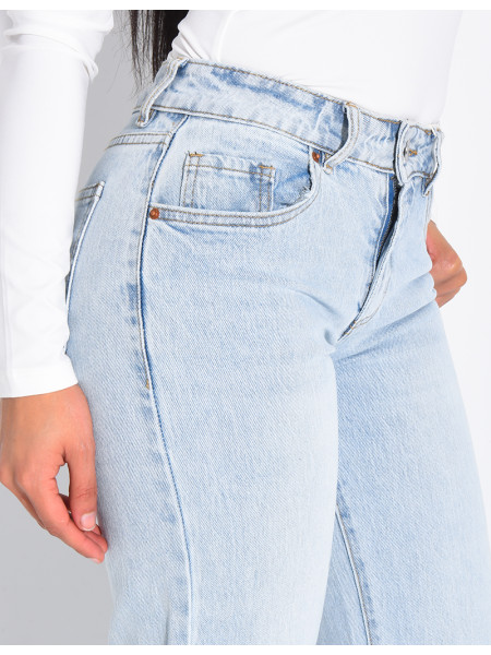 Hellblaue Low-Waist-Jeans mit weitem Bein
