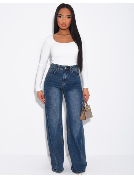 Stretchy wide-leg jeans with cuffs