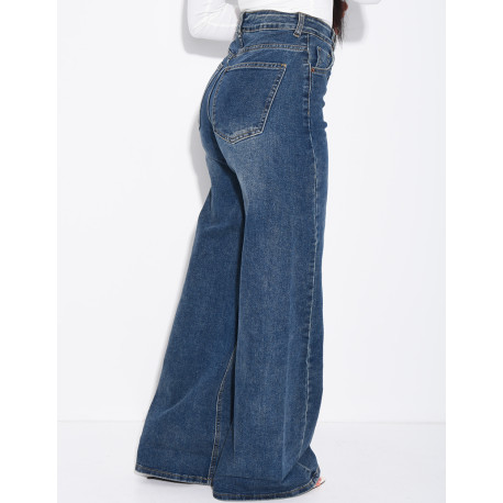 Stretchy wide-leg jeans with cuffs