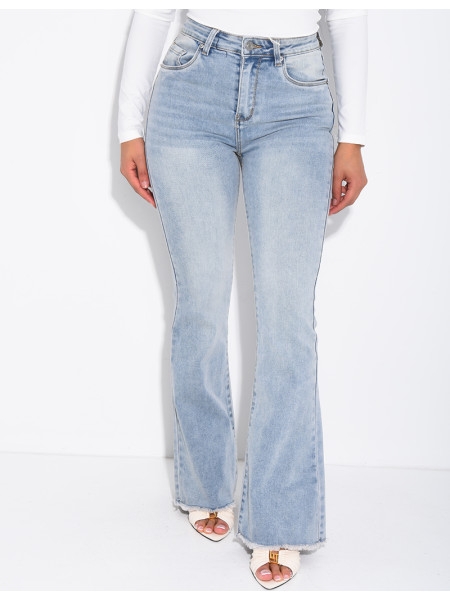 High-waisted stretchy flared jeans