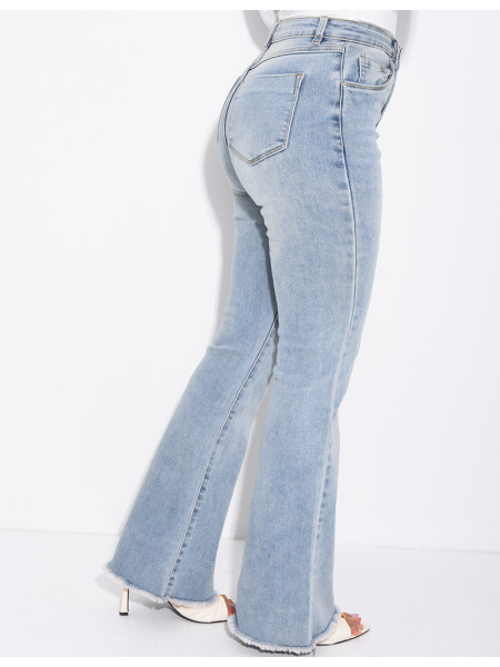 High-waisted stretchy flared jeans