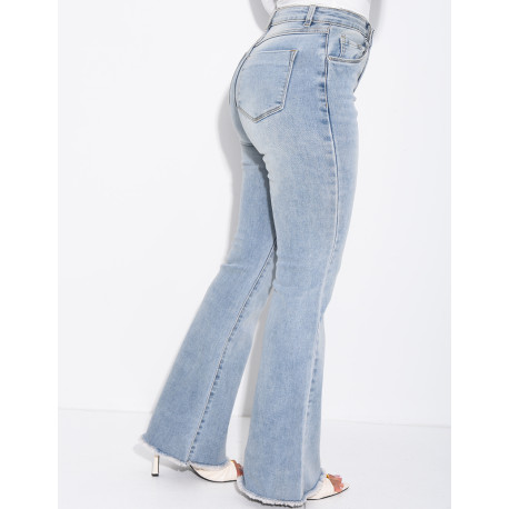 High-waisted stretchy flared jeans