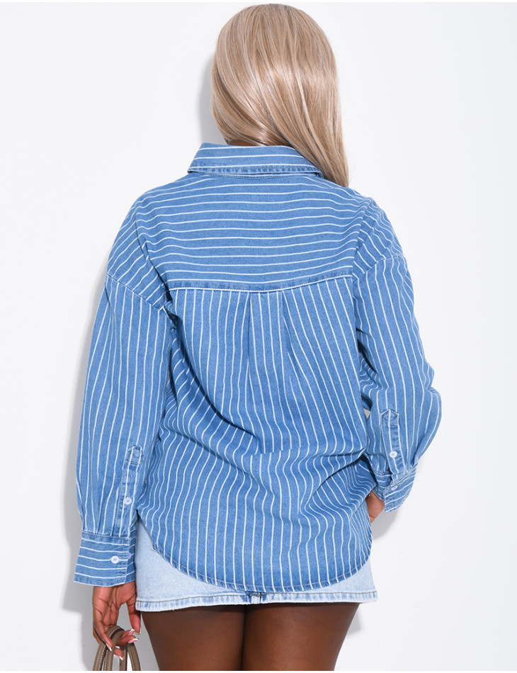 Weites Jeanshemd mit Streifenmuster