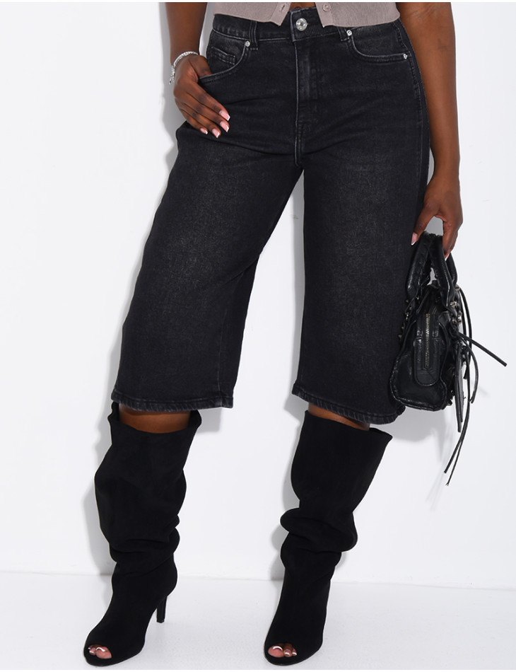 Weite Jeans-Bermudas