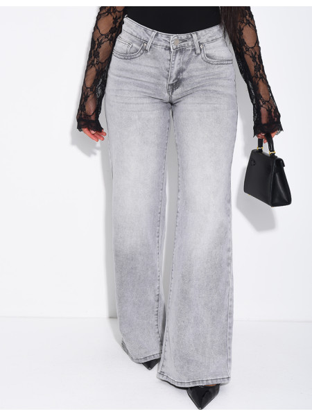 Low-rise wide-leg jeans with flap pockets