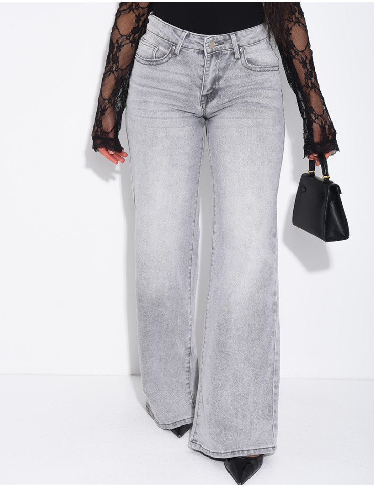 Low-rise wide-leg jeans with flap pockets