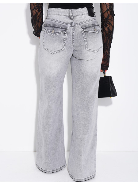 Low-rise wide-leg jeans with flap pockets