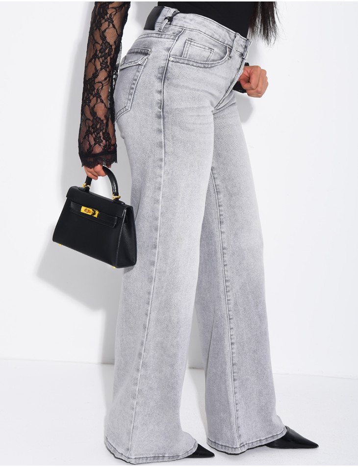 Low-rise wide-leg jeans with flap pockets