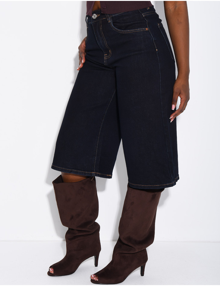 Raw blue stretch denim Bermuda shorts