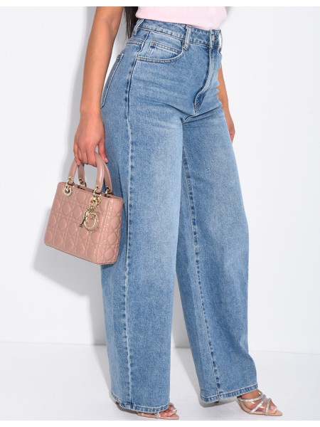 Hoch taillierte Jeans mit weitem Bein, verwaschener Look