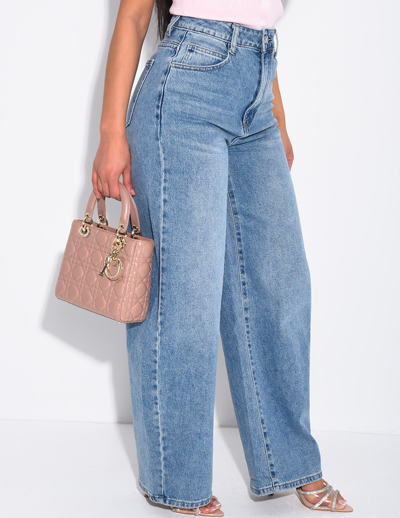 Hoch taillierte Jeans mit...