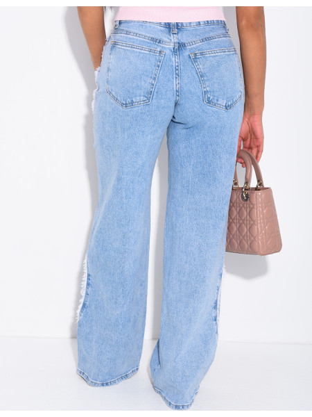 Jeans mit weitem Schnitt und mittlerer Leibhöhe, mit ausgefransten Nähten
