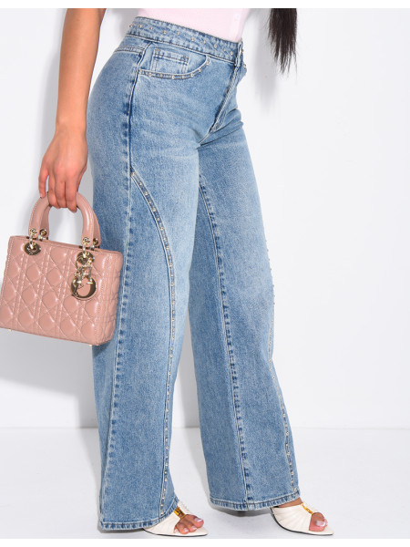 Jeans mit geradem Schnitt, Nieten und Kontrastnähten