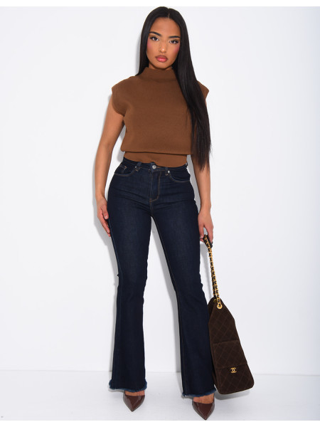 High-waisted stretchy flared jeans