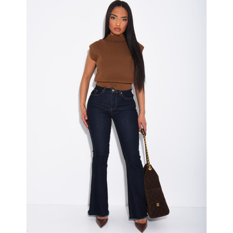 High-waisted stretchy flared jeans