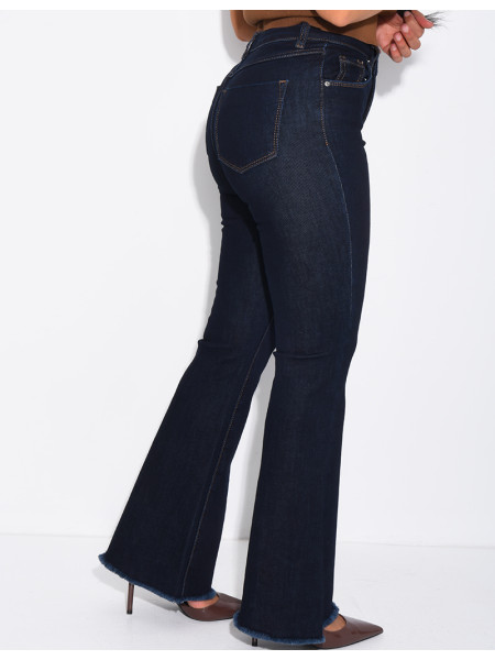 High-waisted stretchy flared jeans