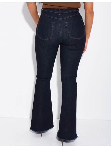 High-waisted stretchy flared jeans