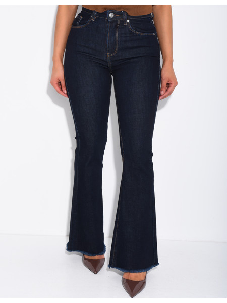 High-waisted stretchy flared jeans