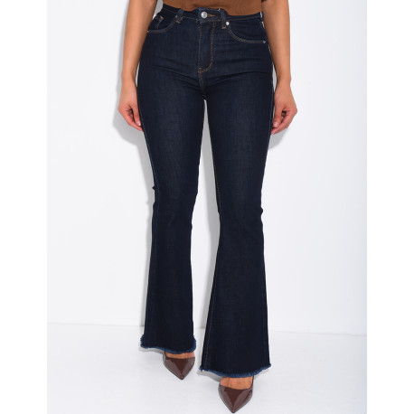 High-waisted stretchy flared jeans