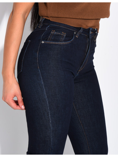 High-waisted stretchy flared jeans