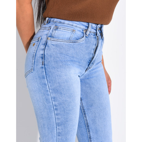 Stretch-Skinny-Jeans mit ausgestelltem Saum