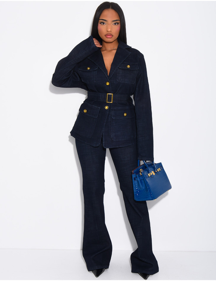 Jeans-Set mit Schlaghose und Blazer mit Offiziersknöpfen