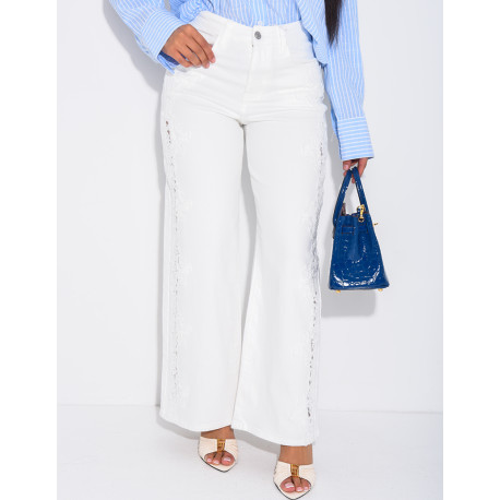 Jeans coupe droite à empiècements en dentelle