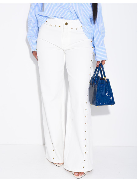 Jeans coupe évasée à clous