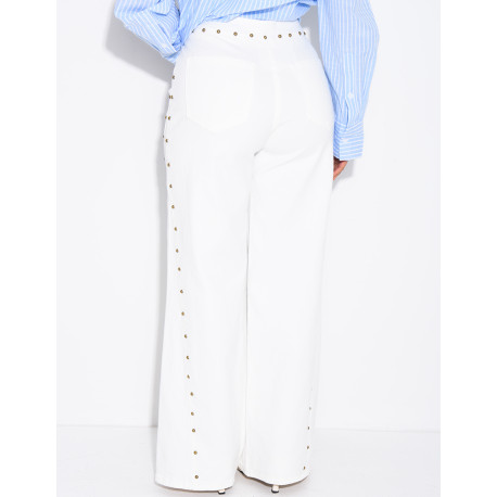 Jeans coupe évasée à clous