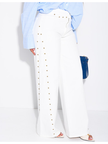 Jeans coupe évasée à clous