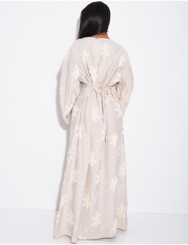 Robe longue effet lin à motifs brodés