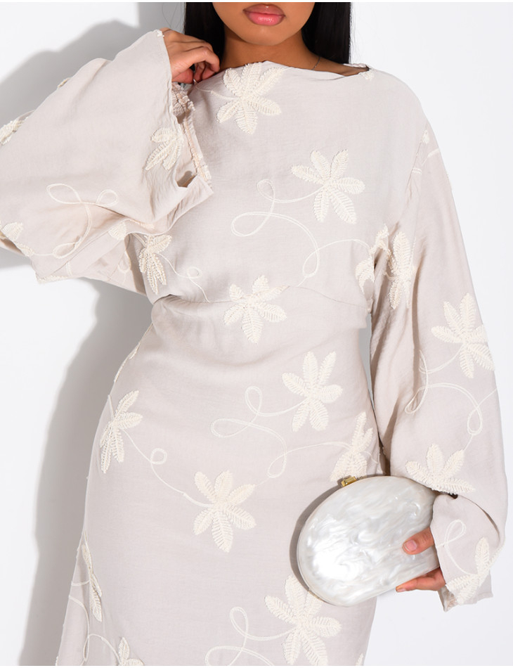 Robe longue effet lin à motifs brodés