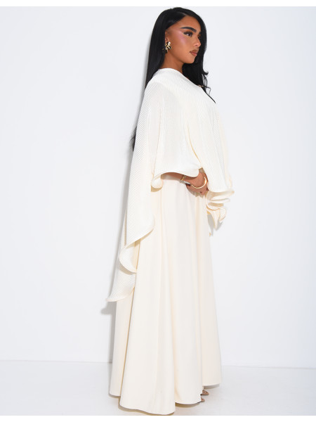 Ensemble robe sans manche évasée et cape plissée à broche