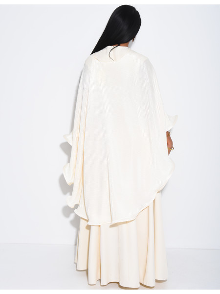 Ensemble robe sans manche évasée et cape plissée à broche