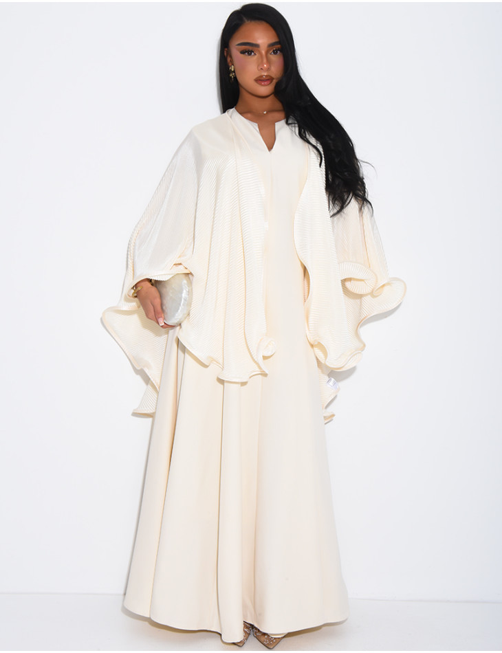 Ensemble robe sans manche évasée et cape plissée à broche