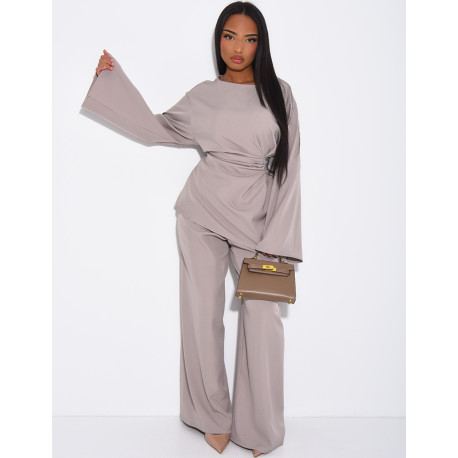 Ensemble pantalon large et blouse effet froncé à nouer